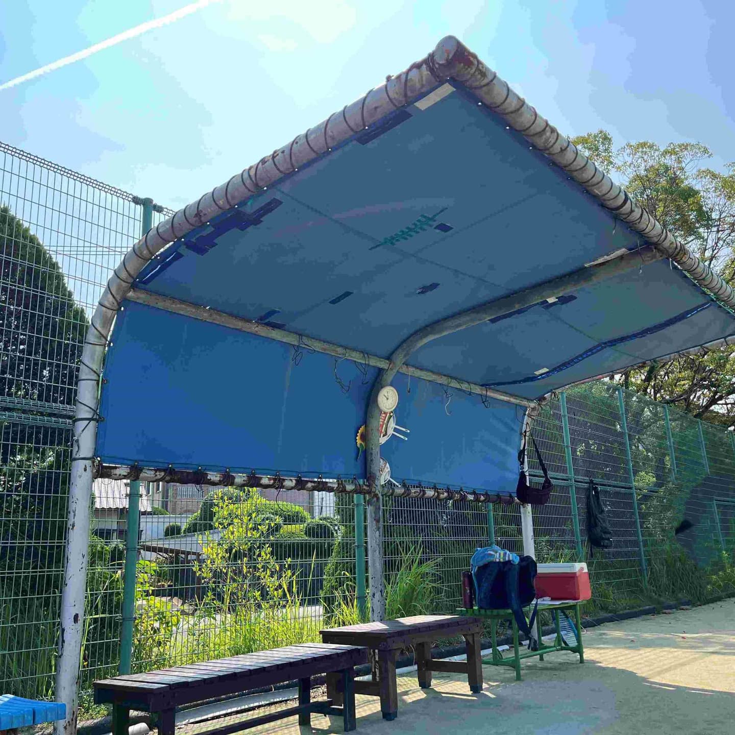 ベンチテント張替前