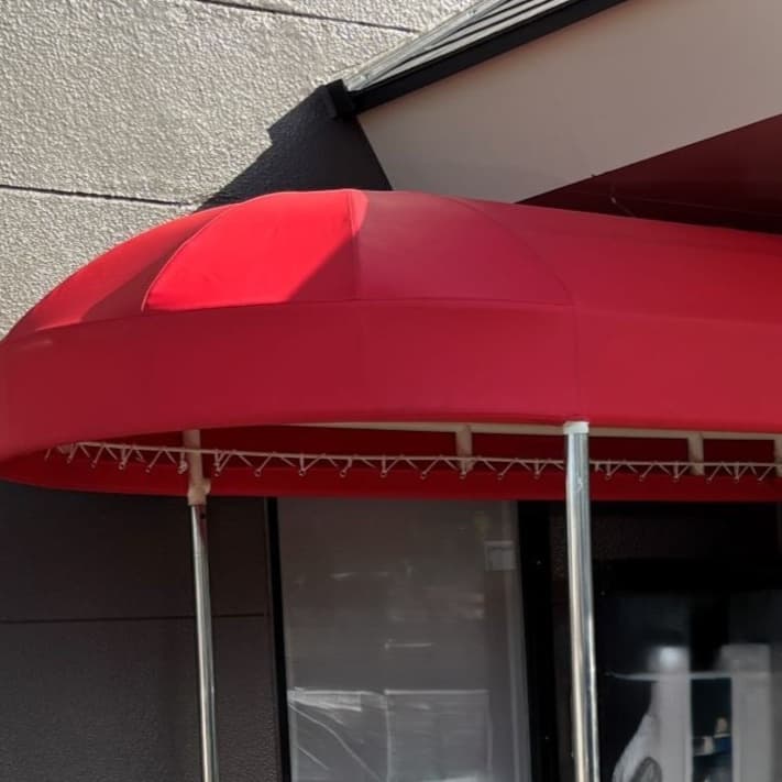 赤のひさしテント